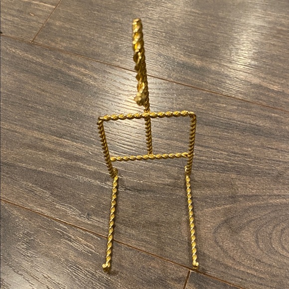 Floral Teacup and Saucer Set - Picture 11 of 11